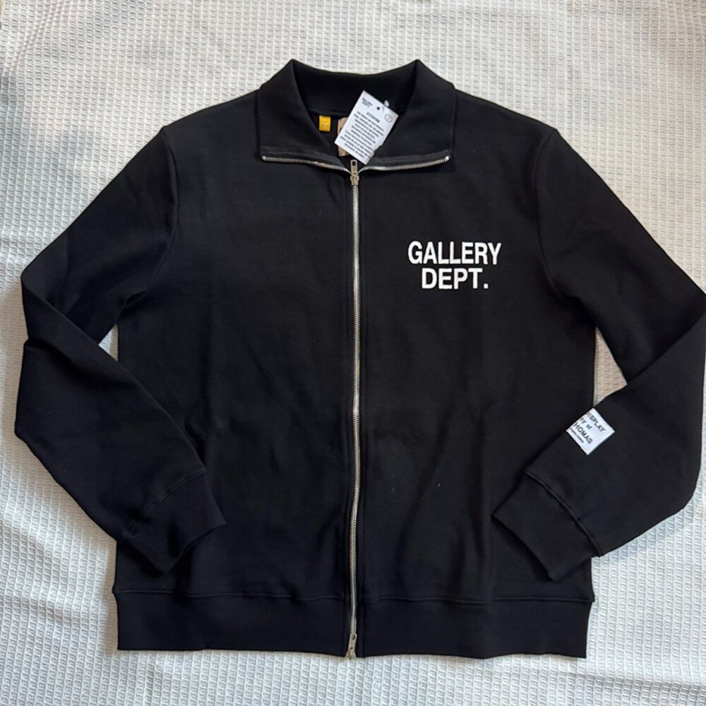 Jacket Gallery Dept. Montecito